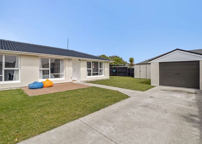  at 2/161 Beach Road, North New Brighton, Christchurch