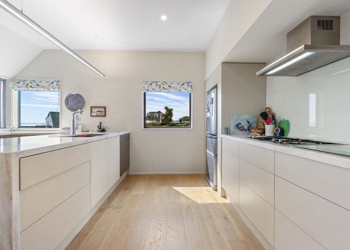  at 8 Westmere Lane, Mount Pleasant, Christchurch