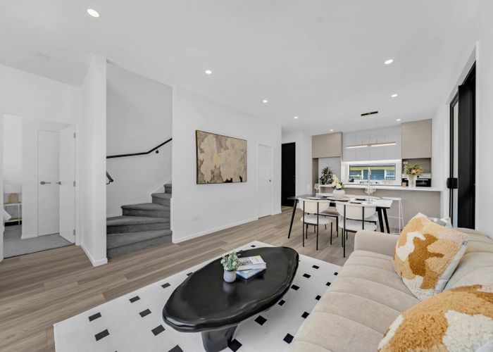  at 24B Finnerty Avenue, Howick, Manukau City, Auckland