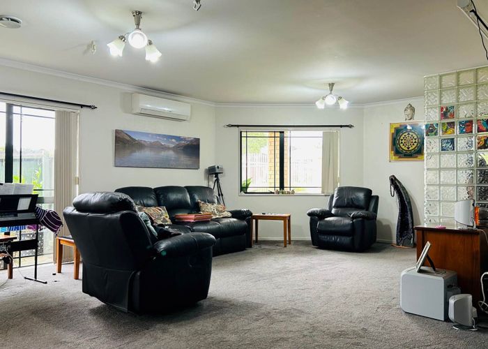  at 13 Eastland Road, Flat Bush, Auckland