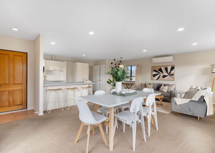  at 16 Jelicich Court, Henderson, Auckland