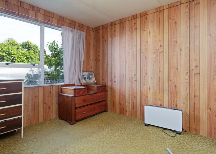 at 2/104 Budge Street, Riversdale, Blenheim