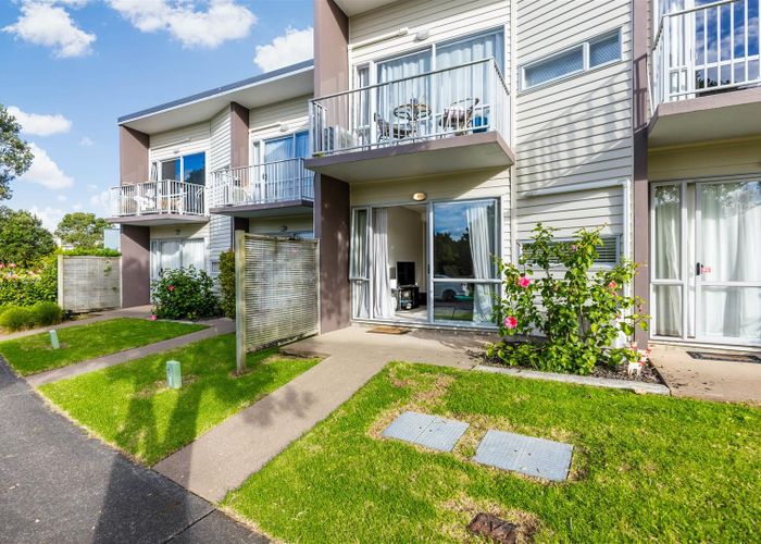  at 75/7 Kelvin Hart Drive, Dannemora, Manukau City, Auckland
