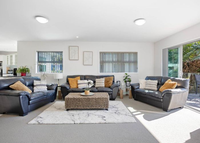  at 86 Picasso Drive, West Harbour, Waitakere City, Auckland