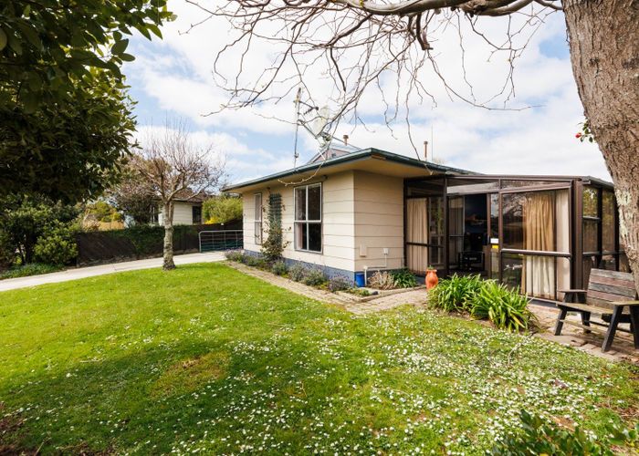  at 48 Hillcrest Drive, Kelvin Grove, Palmerston North