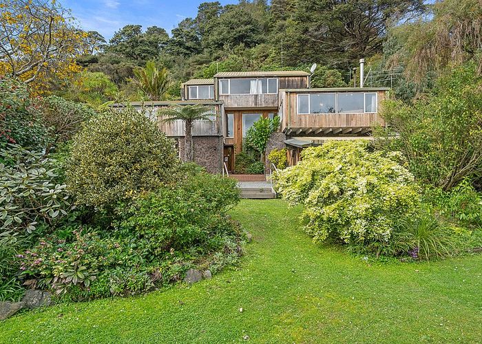  at 38 Cheviot Road, Lowry Bay, Lower Hutt