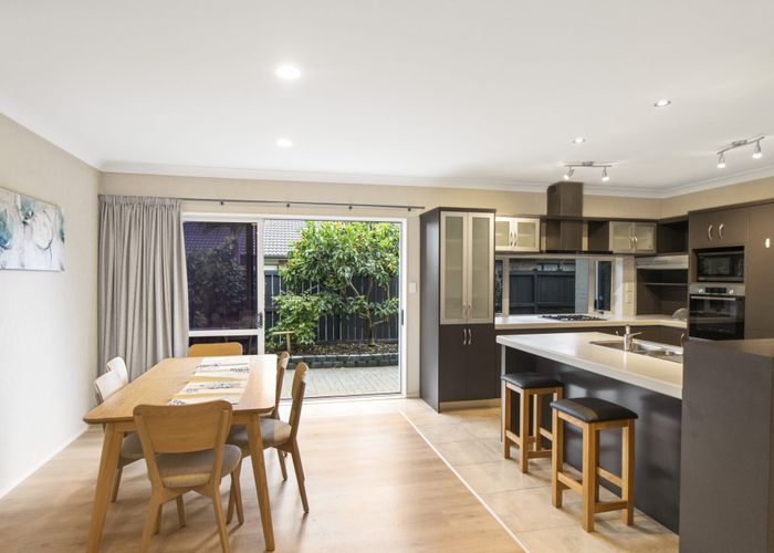  at 41 Turnberry Drive, Wattle Downs, Manukau City, Auckland