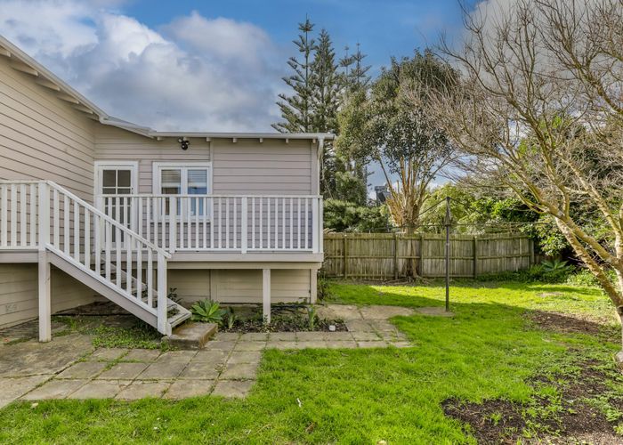  at 8 Barrington Road, Grey Lynn, Auckland City, Auckland