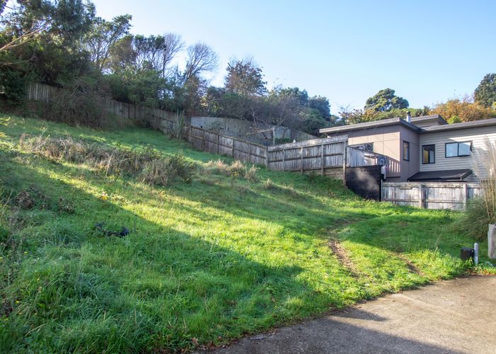  at 15 Fiordland Place, Aotea, Porirua