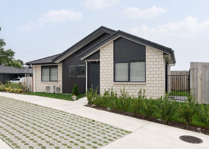  at 6/8 Keitha Place, Glenview, Hamilton