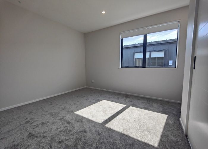  at 2A Orinda Close, Botany Downs, Manukau City, Auckland