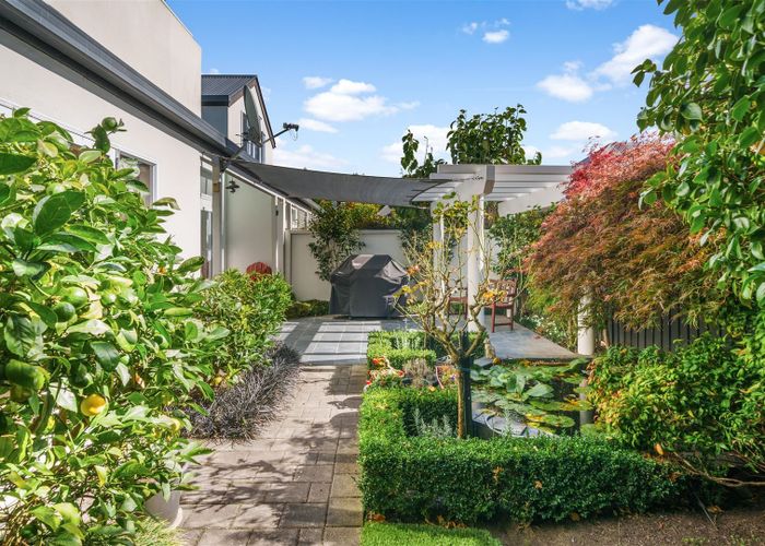  at 2/239 Maidstone Road, Avonhead, Christchurch