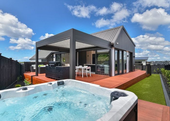  at 44 Waitai Close, Long Bay, North Shore City, Auckland