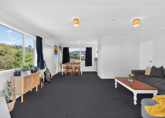  at 2 Takanini Grove, Stokes Valley, Lower Hutt, Wellington