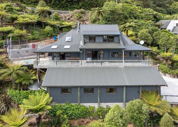  at 2389 Queen Charlotte Drive, Ngākuta Bay, Picton