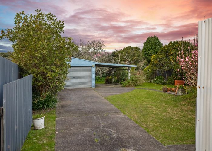  at 7 Abbotleigh Avenue, Te Atatu Peninsula, Waitakere City, Auckland