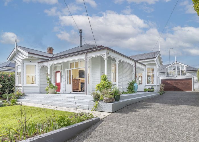  at 7 Queen Street, Northcote Point, North Shore City, Auckland