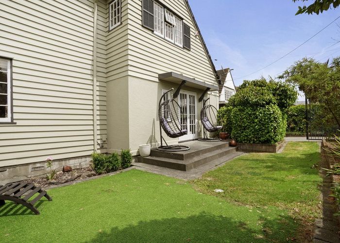  at 16 Maire Street, Woburn, Lower Hutt, Wellington