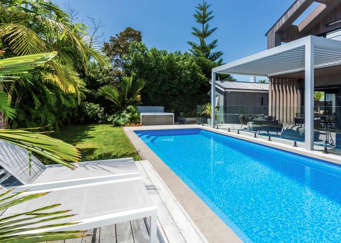  at 11 Cheltenham Road, Devonport, North Shore City, Auckland