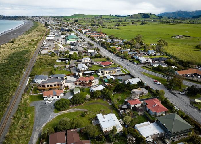  at 242 Beach Road, Kaikoura