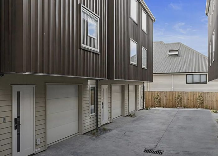  at 2/3/28 Cameron Road, Hillcrest, Hamilton, Waikato