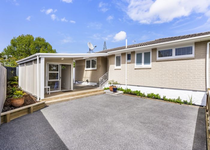  at 18 Aplin Place, Birkdale, Auckland