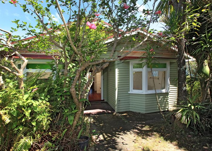  at 8 Wallingford Street, Grey Lynn, Auckland