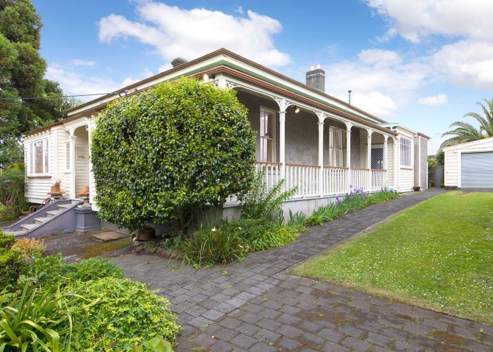  at 3 Brentwood Avenue, Mount Eden, Auckland
