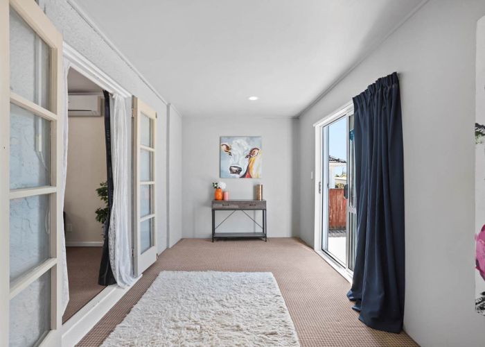  at 68 Archibald Road, Kelston, Waitakere City, Auckland
