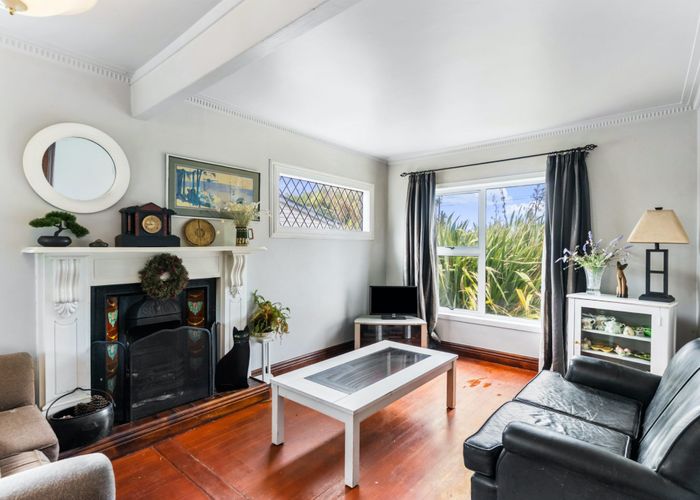  at 74 Forrest Hill Road, Forrest Hill, North Shore City, Auckland