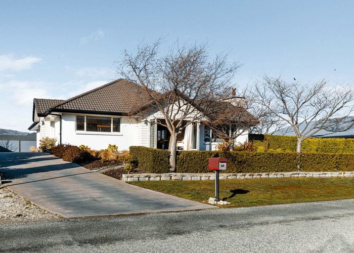  at 48 Missy Crescent, Mount Pisa