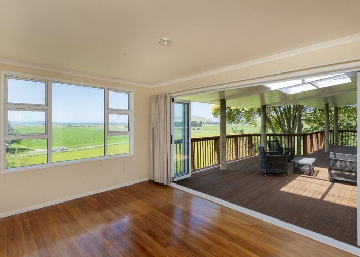  at 111 Pakowhai Road, Muriwai, Manutūkē