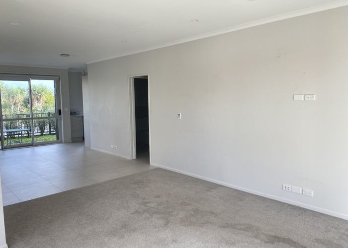  at 39 Haddington Drive, Flat Bush, Manukau City, Auckland