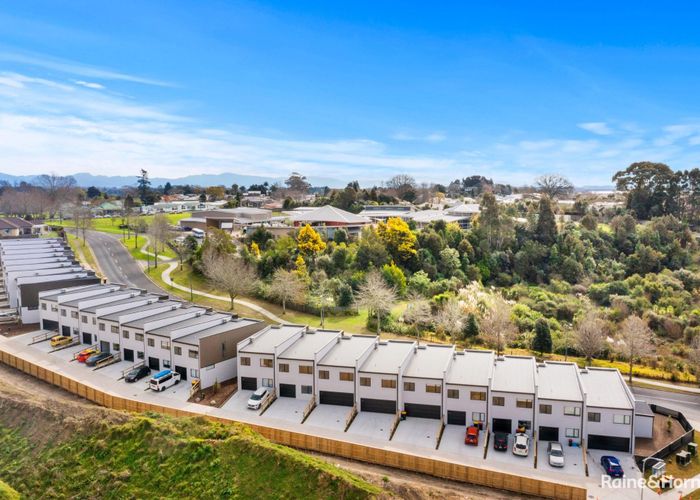  at 15/12 Westmorland Rise, Bethlehem, Tauranga, Bay Of Plenty