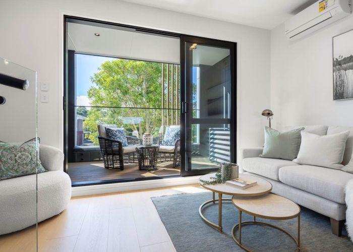  at 33 Turama Road, Royal Oak, Auckland City, Auckland