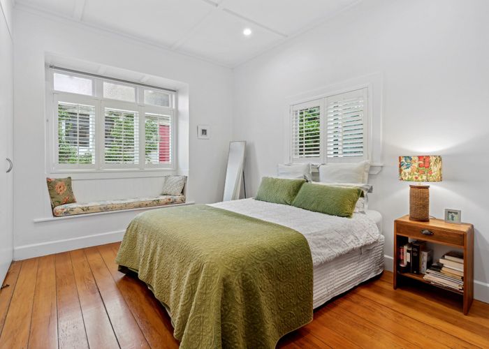  at 7A North Avenue, Narrow Neck, Auckland