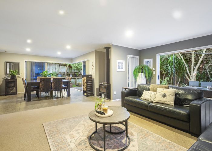  at 104 Rowesdale Drive, Ohauiti, Tauranga, Bay Of Plenty