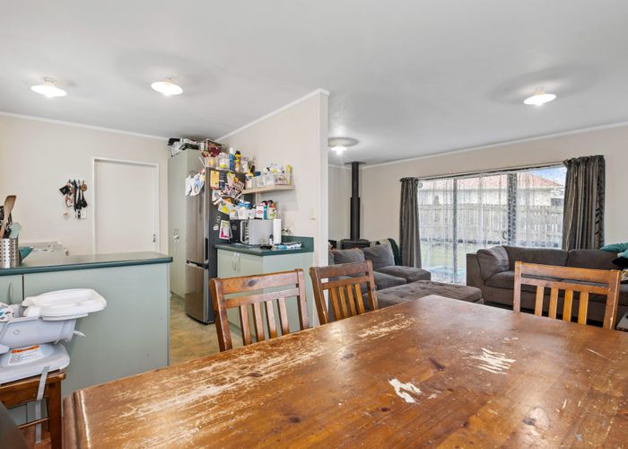  at 82 Pohutukawa Drive, Owhata, Rotorua