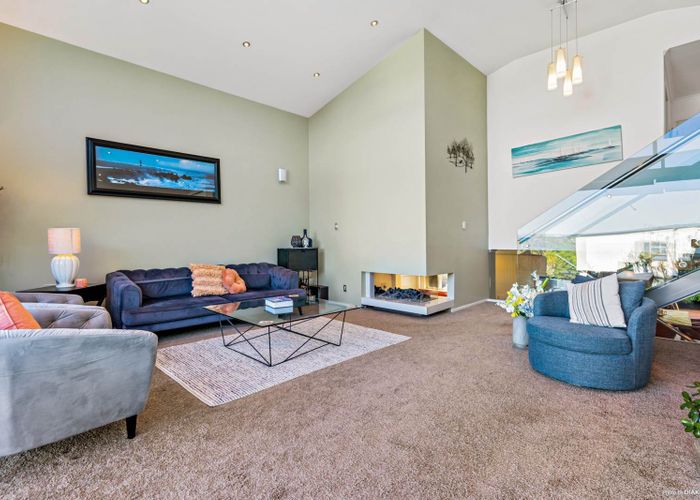  at 14 McCrystal Avenue, Bucklands Beach, Auckland