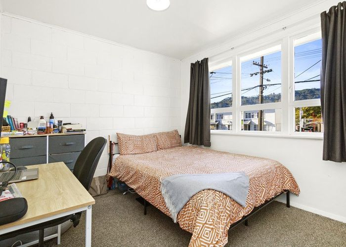  at 2/226 George Street, Stokes Valley, Lower Hutt