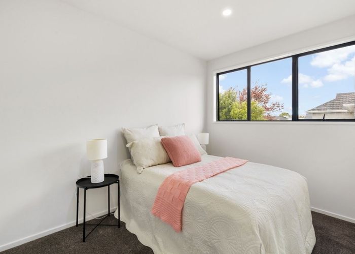  at 2/54 Gresford Street, Edgeware, Christchurch