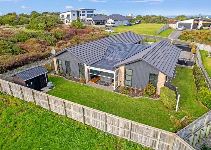  at 45 Golf Vue Place, Castlecliff, Whanganui, Manawatu / Whanganui