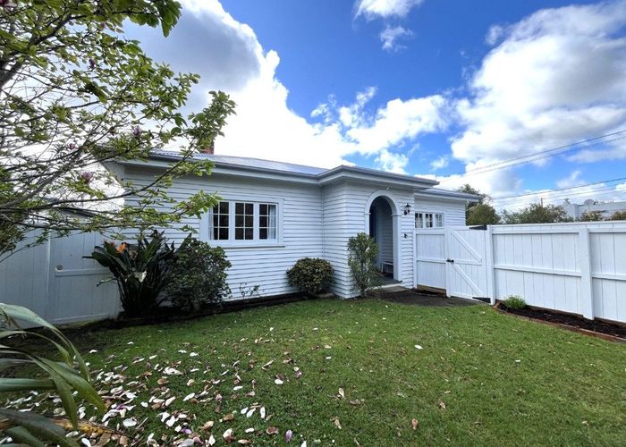  at 101 Lancaster Road, Beach Haven, North Shore City, Auckland