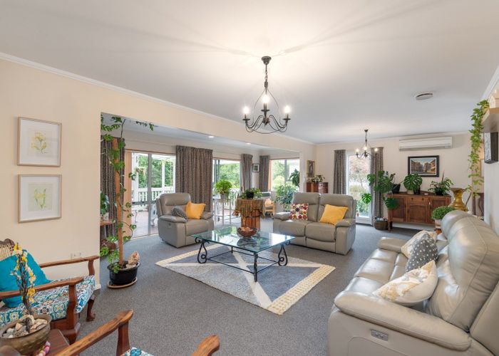  at 13 Chichester Drive, Pinehaven, Upper Hutt, Wellington