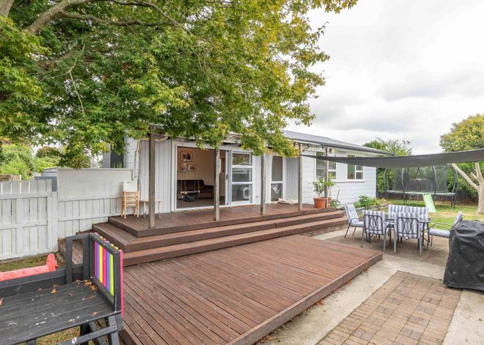  at 23 Susan Place, Deanwell, Hamilton