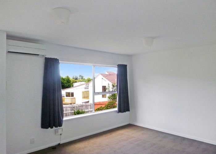  at 2/23 Kenmure Ave, Forrest Hill, North Shore City, Auckland