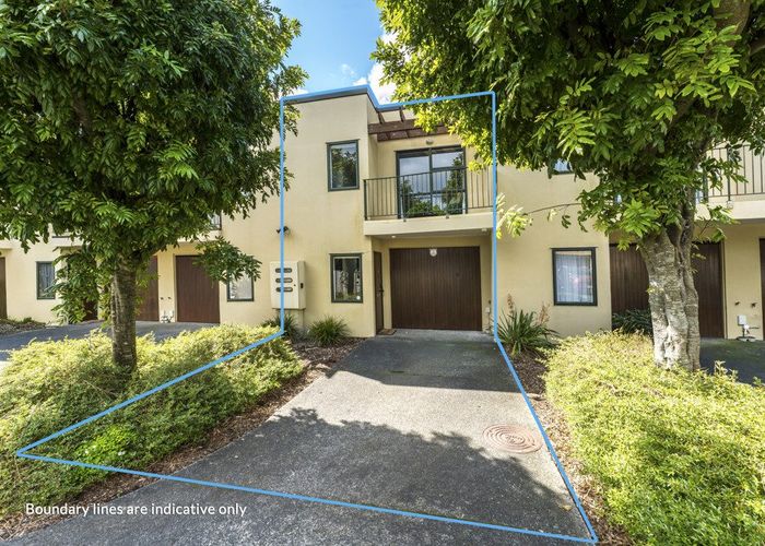  at 11/17 Harbour View Road, Te Atatu Peninsula, Waitakere City, Auckland