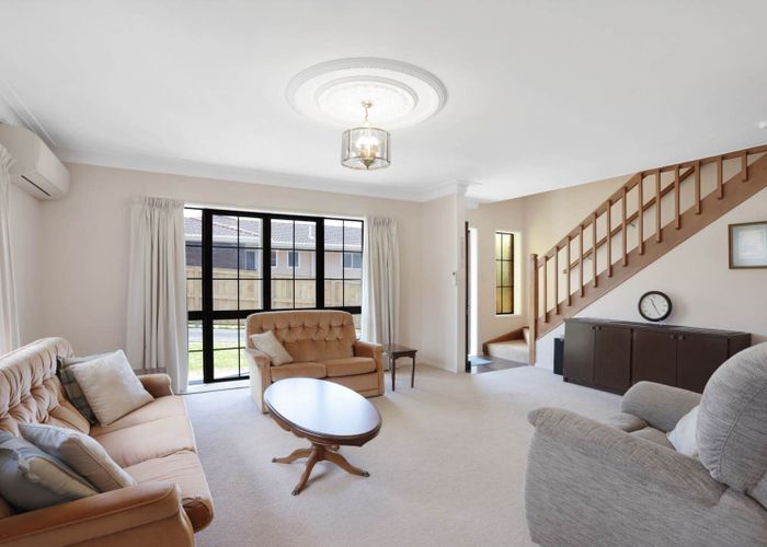  at 1/63 Manhattan Heights, Glendene, Waitakere City, Auckland