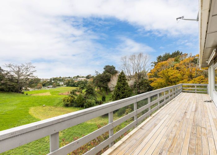  at 11 Cowling Road, Hurdon, New Plymouth