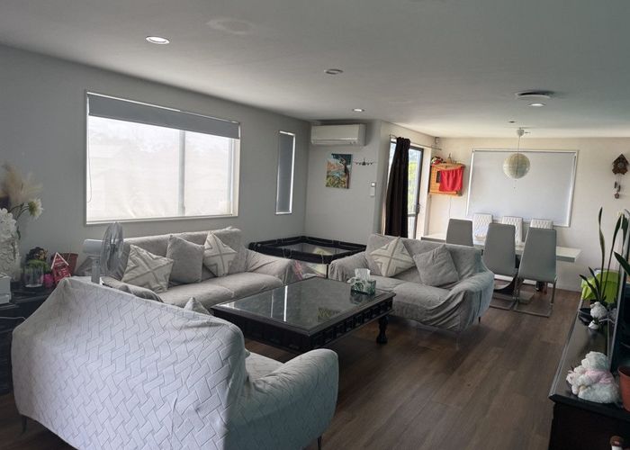  at 61 Woodbank Drive, Glen Eden, Waitakere City, Auckland